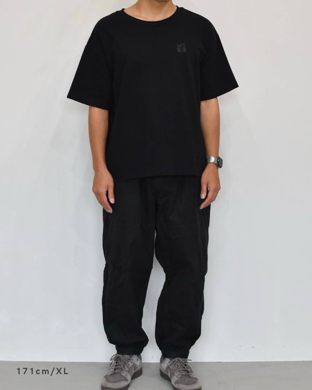 ミニマルロゴTシャツ【BLACK】