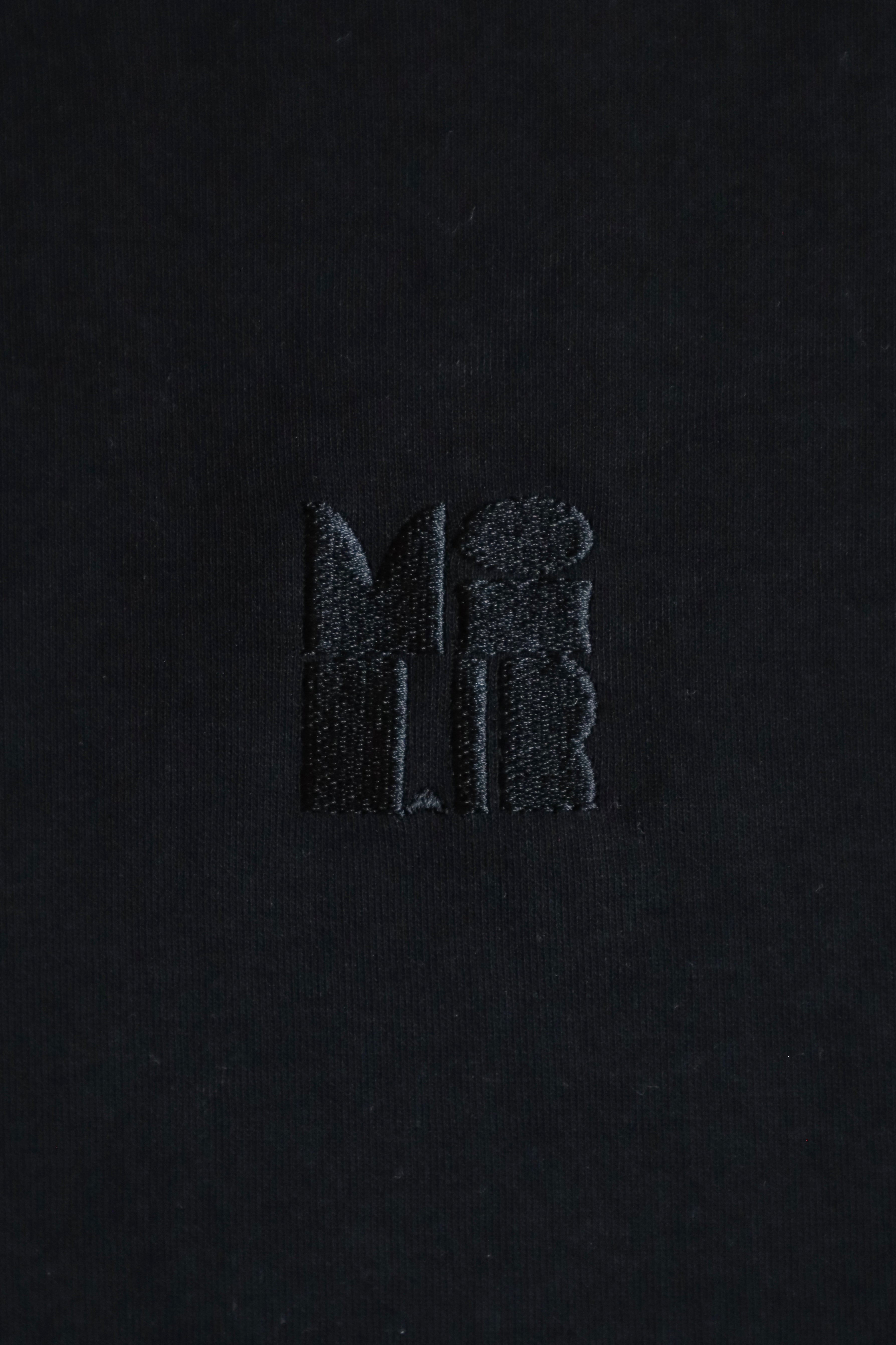 ミニマルロゴTシャツ【BLACK】